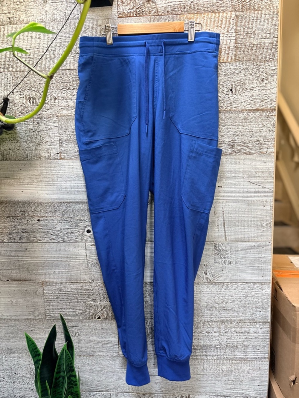 Carhartt | "Force" Cross-Flex Women's Cargo Scrubs Joggers - Regular S, Blue